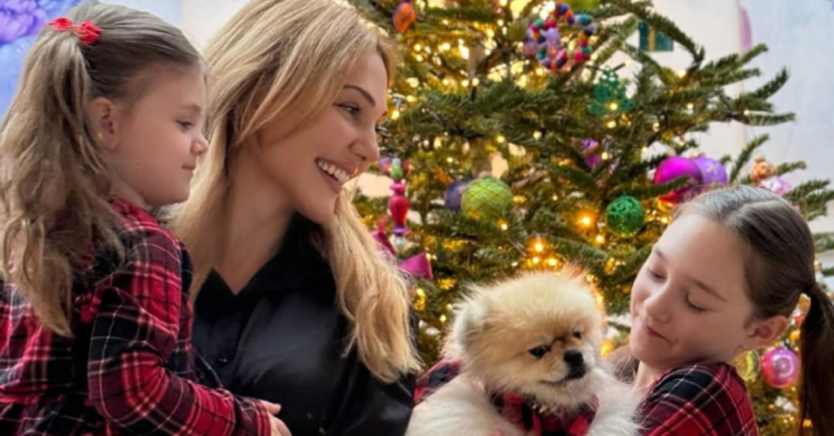 Meryem Uzerli, kızlarıyla yeni yıl paylaşımı yaptı