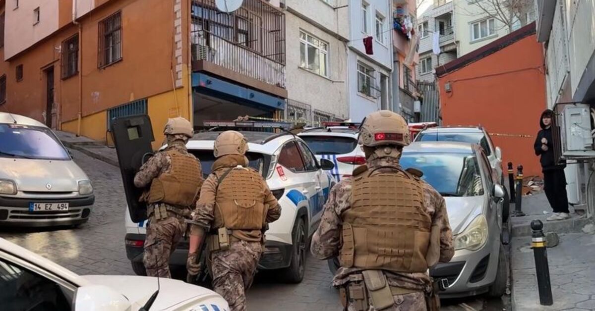 Babası evi terk edince dehşet saçtı!