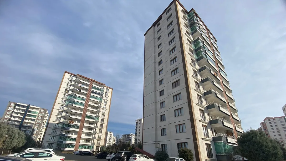 Başıboş köpek dehşeti! Oğlunu kurtarıp, köpekle boğuşan anne SABAH’a anlattı: Köpekle adeta ellerimle boğuştum!